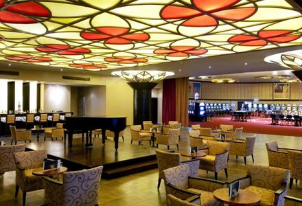 Dominikanische-Republik-Barcelo-Bavaro-Bar-Casino-Maximum-Golfreisen