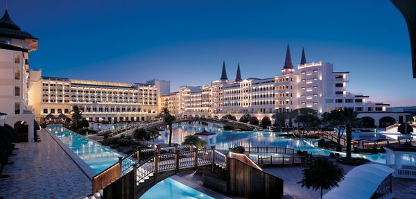 MAXIMUM Golfreisen Titanic Mardan Palace