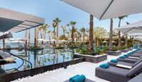 Poollandschaft von Hotel Amavi in Paphos-Maximum Golfreisen
