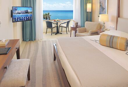 Moderne Zimmer mit Meerblick in Alexander The Great Beach Hotel-Maximum Golfreisen