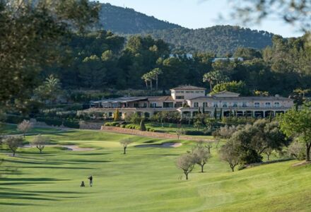Das Reisebüro Maximum Golfreisen bietet Golfurlaub in Mallorca-Son Muntaner Golfclub