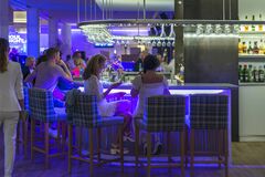 Amare-Beach-die Bar-Maximum-Golfreisen