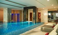 Das Indoor Pool von Hotel Amavi in Zypern-Maximum Golfreisen