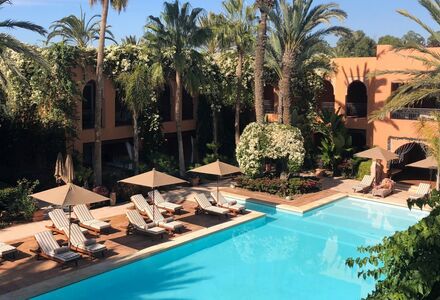 Maximum Golfreisen, Marokko/Agadir, Tikida Golf Palace-Pool und Garten mit Liegen