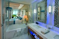 Das Badezimmer in Hotel Amavi in Zypern-Maximum Golfreisen