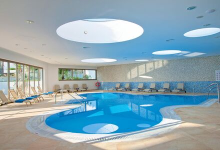 Indoor-Pool in Olympic Lagoon