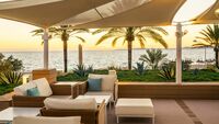 Iberostar Playa de Palma in Mallorca-Spanien Golfurlaub-Sunset-Bar-Maximum-Golfreisen