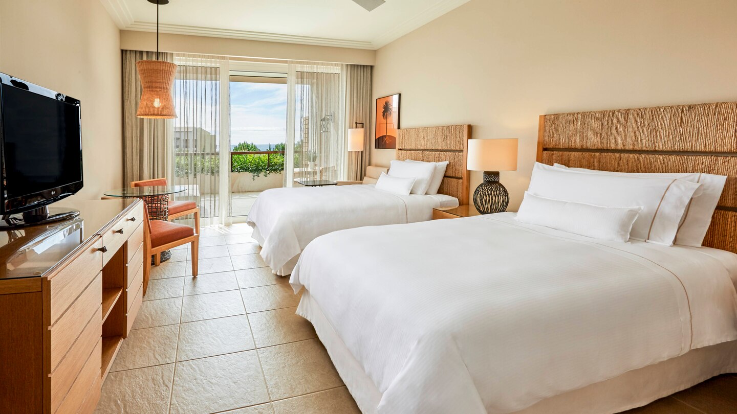 Maximum Golfreisen Reiseangebote Griechenland, The Westin Costa Navarino, das Zimmer und das Bett