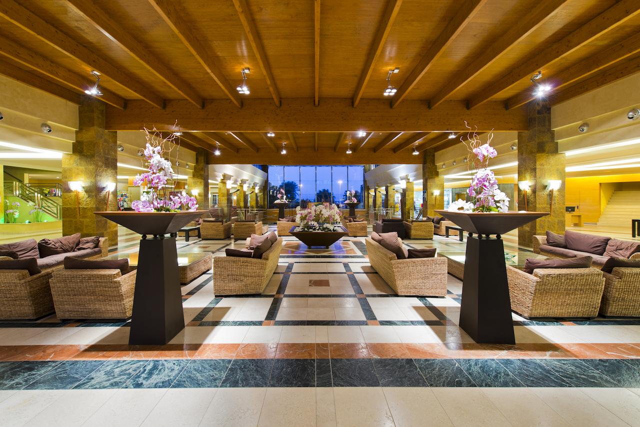 Golf in Fuerteventura-Elba-Sara-Beach-Golf-Reception-Hotel-Maximum-Golfreisen